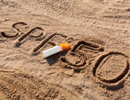 Spf 50 do twarzy - jak stosować?