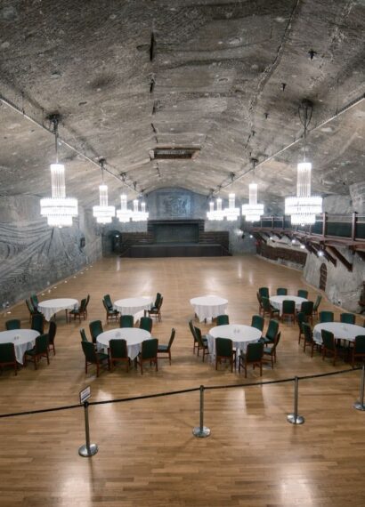 Imprezy Okolicznościowe w Solnych Komorach Kopalni Soli “Wieliczka”